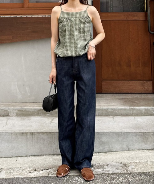 LE MORE(リモア)の「ノンフェードセミワイドストレートデニムパンツ(デニムパンツ・レディース・ネイビー・S/M)」の14枚目の写真