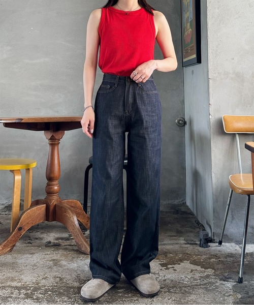 LE MORE(リモア)の「ノンフェードセミワイドストレートデニムパンツ(デニムパンツ・レディース・ネイビー・S/M)」の3枚目の写真