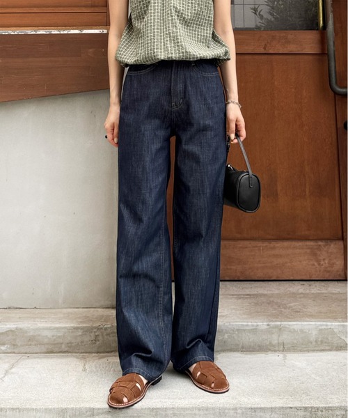 LE MORE(リモア)の「ノンフェードセミワイドストレートデニムパンツ(デニムパンツ・レディース・ネイビー・S/M)」の8枚目の写真