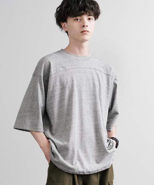 Audience（オーディエンス）の「Upscape Audience アップスケープオーディエンス 日本製 国産ラフィー天竺5.5オンスフットボール半袖Tシャツ AUD6644（Tシャツ/カットソー・メンズ・オートミール/杢グレー/スミクロ/オフホワイト/ブラック・M/L）」の4枚目の写真