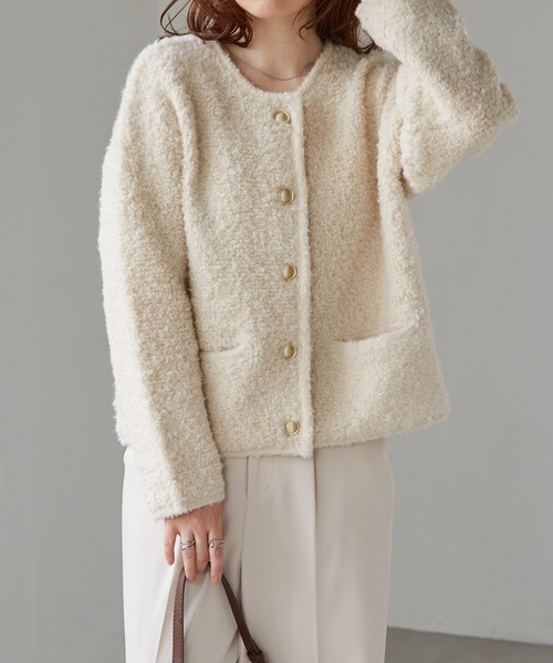 RANAN（ラナン）の「ゴールド調ボタンループ編みニットカーデ（カーディガン/ボレロ・レディース・アイボリー/ライトグレー/ピンク/ネイビー・M/L/LL）」の6枚目の写真