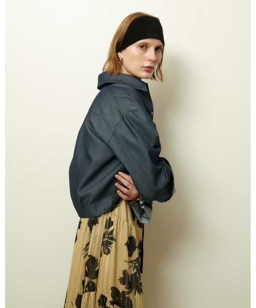 allureville（アルアバイル）の「リジッドデニムライクブルゾン（ブルゾン・レディース・ネイビー・2）」の19枚目の写真