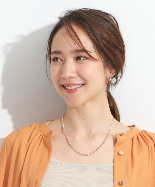 SHOO・LA・RUE（シューラルー）の「【2WAY】クリアビーズネックレス（ネックレス・レディース・ベビーピンク/ライトベージュ/グレー・00）」の4枚目の写真