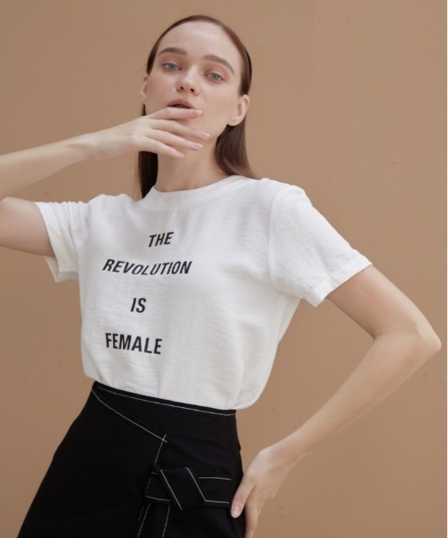 Rivel（リヴェル）の「【COCOSIN】クルーネック プリント 半袖Tシャツ バックジップ（Tシャツ/カットソー・レディース・ブラック/ホワイト・L/M/S）」の6枚目の写真