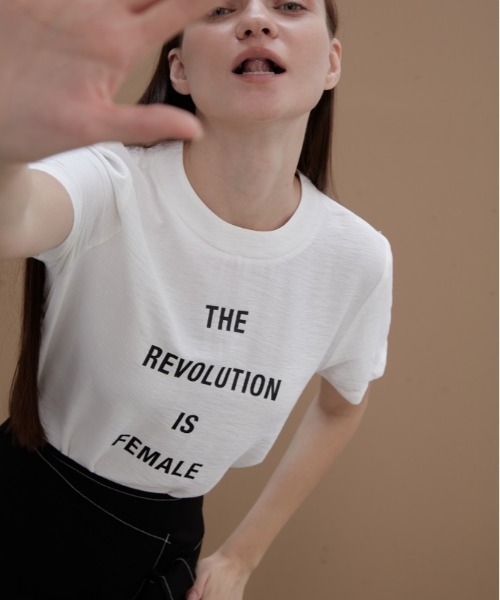 Rivel（リヴェル）の「【COCOSIN】クルーネック プリント 半袖Tシャツ バックジップ（Tシャツ/カットソー・レディース・ブラック/ホワイト・L/M/S）」の8枚目の写真