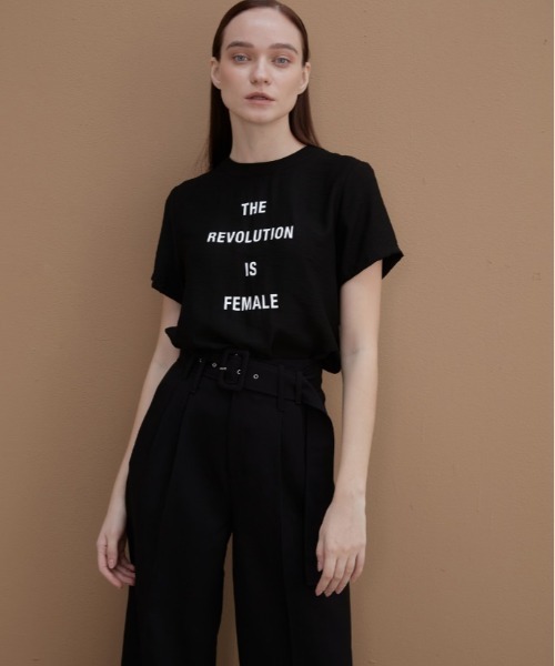 Rivel（リヴェル）の「【COCOSIN】クルーネック プリント 半袖Tシャツ バックジップ（Tシャツ/カットソー・レディース・ブラック/ホワイト・L/M/S）」の4枚目の写真