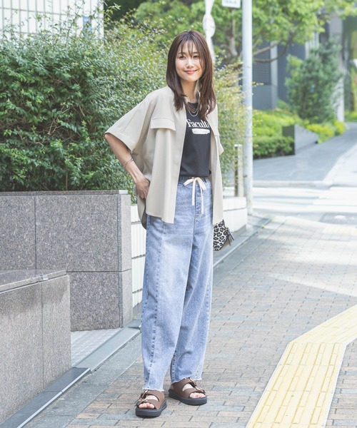 GLOBAL WORK(グローバルワーク)の「エアかるダブルベルトサンダル/494075(サンダル・レディース・ブラック/ベージュ/ブラウン・MEDIUM/LARGE)」の4枚目の写真