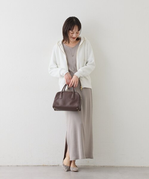 RIVE DROITE(リヴドロワ)の「【エッジの効いた足元に】パイソン柄フラットパンプス(パンプス・レディース・グレー・38/36/37)」の19枚目の写真