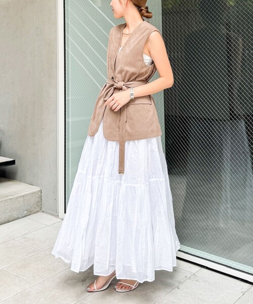 NOLLEY’S（ノーリーズ）の「《セットアップ対応》ストレッチスエードベルテッドジレ（ベスト・レディース・ブラウン/ベージュ・38）」の19枚目の写真