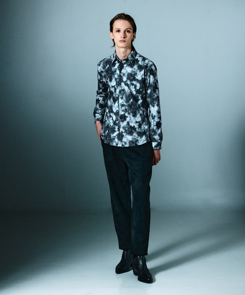 5351 POUR LES HOMMES（ゴーサンゴーイチプールオム）の「クラウドプリント ストレッチ ジャージー シャツ（シャツ/ブラウス・メンズ・ブラック/ブルー・44/46/48/50）」の18枚目の写真