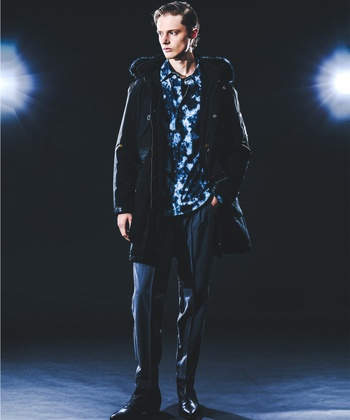 5351 POUR LES HOMMES（ゴーサンゴーイチプールオム）の「クラウドプリント ストレッチ ジャージー シャツ（シャツ/ブラウス・メンズ・ブラック/ブルー・44/46/48/50）」の19枚目の写真