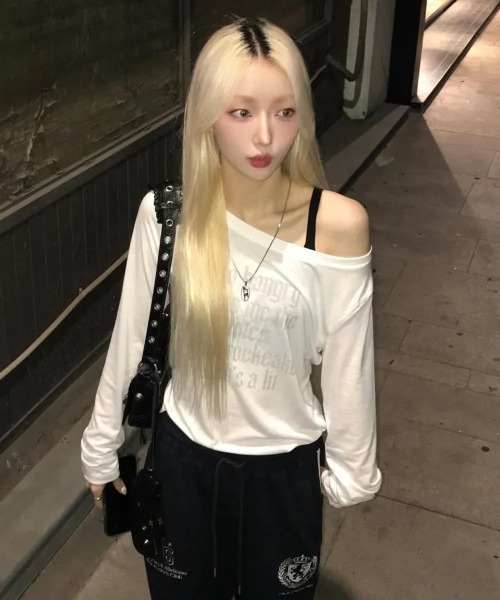 ROCKCAKE（ロックケーキ）の「【日本未発売/WEB限定】ROCKCAKE(ロックケーキ)/シアー ロゴ ラウンドネック トップス/Funk Mesh Top（Tシャツ/カットソー・レディース・グレー/チャコールグレー/アイボリー/クリーム/ブラック/ネイビー・S）」の7枚目の写真