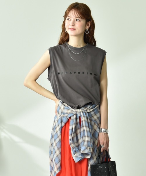 INTERPLANET（インタープラネット）の「【接触冷感・吸水速乾】箔ロゴフレンチプルオーバー（Tシャツ/カットソー・レディース・オフホワイト/チャコールグレー・FREE）」の20枚目の写真