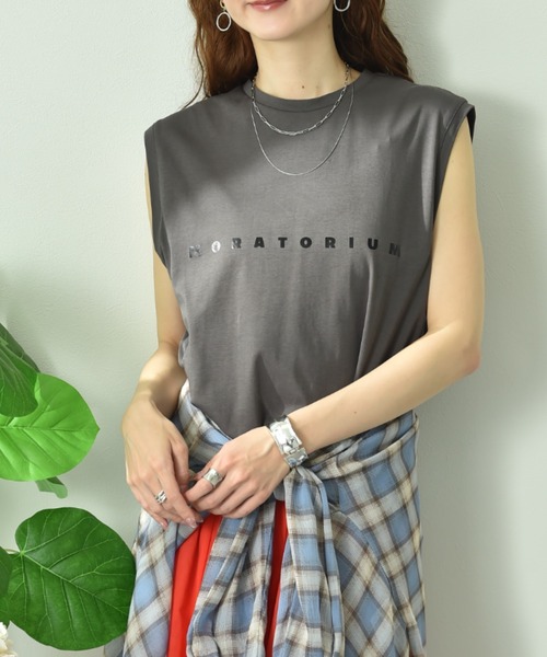 INTERPLANET（インタープラネット）の「【接触冷感・吸水速乾】箔ロゴフレンチプルオーバー（Tシャツ/カットソー・レディース・オフホワイト/チャコールグレー・FREE）」の18枚目の写真