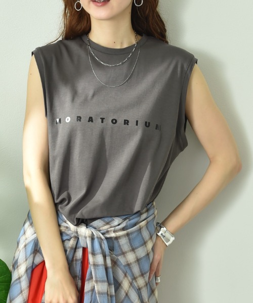 INTERPLANET（インタープラネット）の「【接触冷感・吸水速乾】箔ロゴフレンチプルオーバー（Tシャツ/カットソー・レディース・オフホワイト/チャコールグレー・FREE）」の16枚目の写真