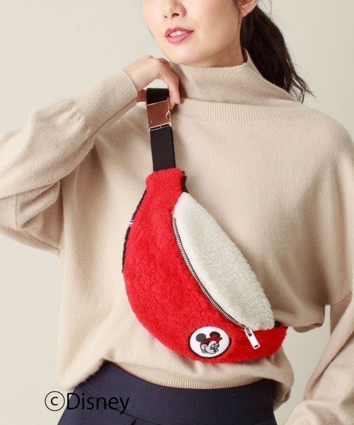 Disney(ディズニー)の「TOASTIES×DESIGNWORKS Disneyシープスキンバッグ(ボディバッグ/ウエストポーチ・レディース・レッド・フリー)」の3枚目の写真