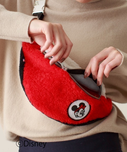 Disney(ディズニー)の「TOASTIES×DESIGNWORKS Disneyシープスキンバッグ(ボディバッグ/ウエストポーチ・レディース・レッド・フリー)」の5枚目の写真