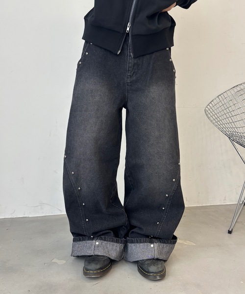 MandO(Auntie Rosa)(エムオー)の「スタッズワイドデニムパンツ(デニムパンツ・メンズ・インディゴブルー/ブラック・LARGE/MEDIUM/SMALL)」の4枚目の写真