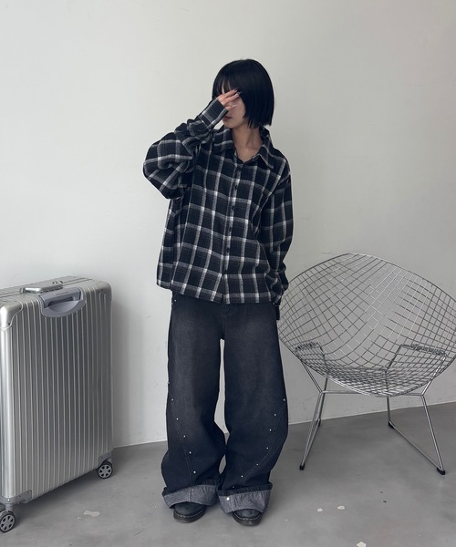 MandO(Auntie Rosa)(エムオー)の「スタッズワイドデニムパンツ(デニムパンツ・メンズ・インディゴブルー/ブラック・LARGE/MEDIUM/SMALL)」の12枚目の写真