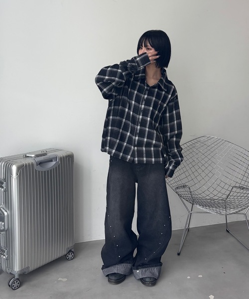 MandO(Auntie Rosa)(エムオー)の「スタッズワイドデニムパンツ(デニムパンツ・メンズ・インディゴブルー/ブラック・LARGE/MEDIUM/SMALL)」の13枚目の写真