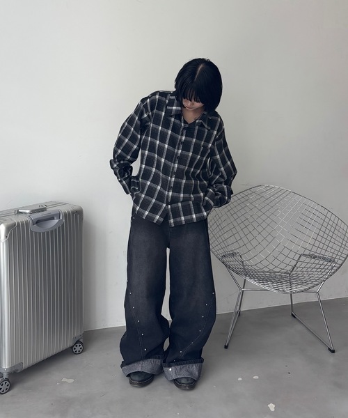 MandO(Auntie Rosa)(エムオー)の「スタッズワイドデニムパンツ(デニムパンツ・メンズ・インディゴブルー/ブラック・LARGE/MEDIUM/SMALL)」の14枚目の写真