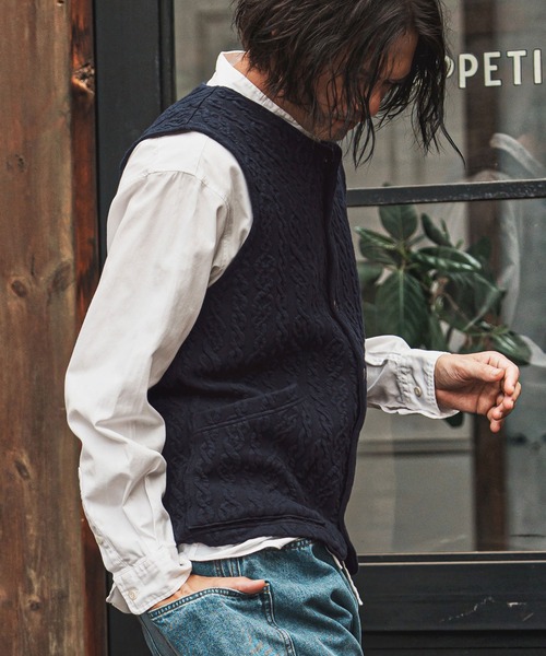 CAMBIO（カンビオ）の「mcg3696- ストレッチケーブルキルティングノーカラーベスト(CAM-7331)（ベスト・メンズ・ブラック/グレー/ネイビー・S/M/L/XL）」の5枚目の写真