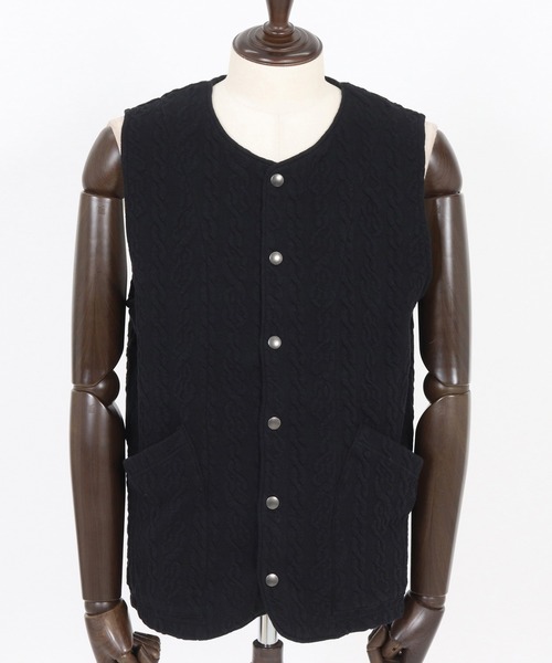 CAMBIO（カンビオ）の「mcg3696- ストレッチケーブルキルティングノーカラーベスト(CAM-7331)（ベスト・メンズ・ブラック/グレー/ネイビー・S/M/L/XL）」の22枚目の写真