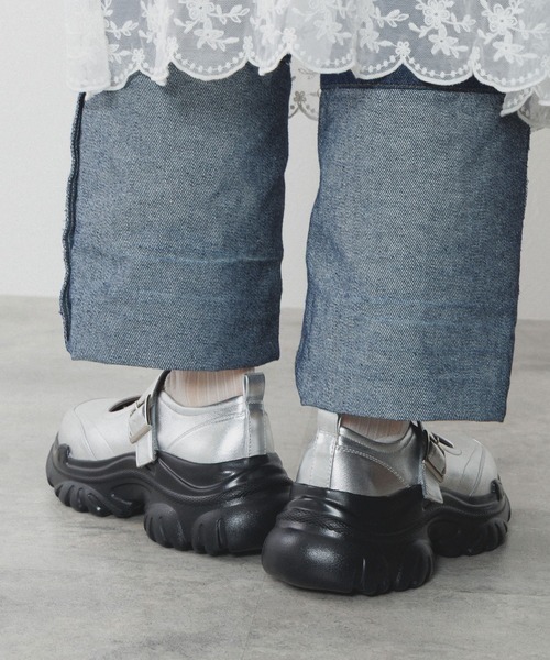 NICAL(ニカル)の「【NICAL】【本革】ボリュームソールメリージェーン/554309(パンプス・レディース・シルバー/ブラック・25.5cm/24.5cm/23.5cm/22.5cm/22.0cm/25.0cm/24.0cm/23.0cm)」の16枚目の写真