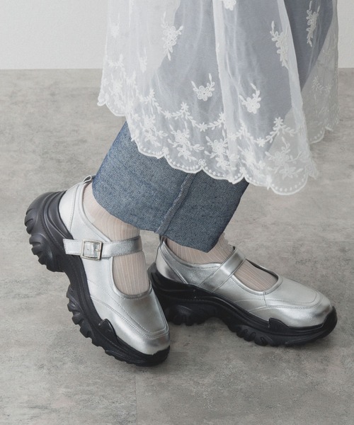 NICAL(ニカル)の「【NICAL】【本革】ボリュームソールメリージェーン/554309(パンプス・レディース・シルバー/ブラック・25.5cm/24.5cm/23.5cm/22.5cm/22.0cm/25.0cm/24.0cm/23.0cm)」の17枚目の写真