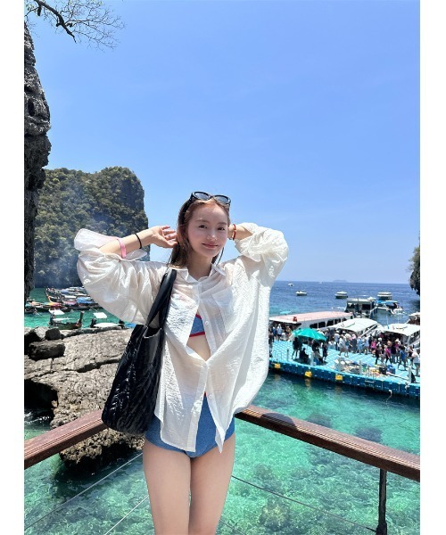 Ritzy（リッツィー）の「7色展開　オーバーサイズ 長袖シアーシャツ（シャツ/ブラウス・レディース・ブルー/ホワイト/ピンク/ライトグリーン/グリーン/ベージュ/イエロー・FREE）」の8枚目の写真