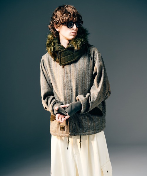 glamb（グラム）の「High Neck Short Mods Coat / ハイネックショートモッズコート（モッズコート・メンズ・グレー/ブルー/ブラウン・S/M/L）」の10枚目の写真