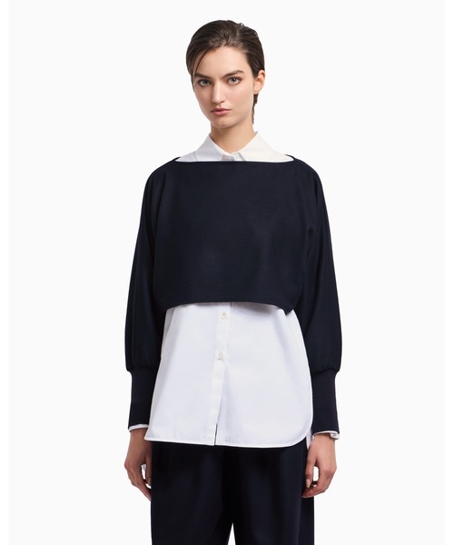 EMPORIO ARMANI(エンポリオアルマーニ)の「【エンポリオ アルマーニ】Winter Urbanism カプセルコレクション クロップドトップス バージンウール混紡 ライトクロス(シャツ/ブラウス・レディース・ネイビー・36/38/40)」の1枚目の写真