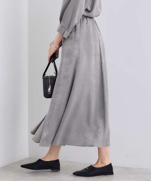 INDIVI（インディヴィ）の「【UVケア／セットアップ可能】スエード調サテンスカート（スカート・レディース・ベージュ系9/チャコールグレー/グレー系4・40/38/36/05/13/19/15 ）」の9枚目の写真