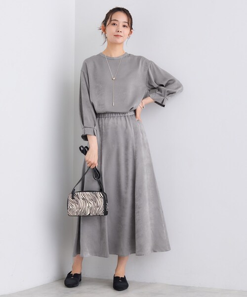 INDIVI（インディヴィ）の「【UVケア／セットアップ可能】スエード調サテンスカート（スカート・レディース・ベージュ系9/チャコールグレー/グレー系4・40/38/36/05/13/19/15 ）」の11枚目の写真