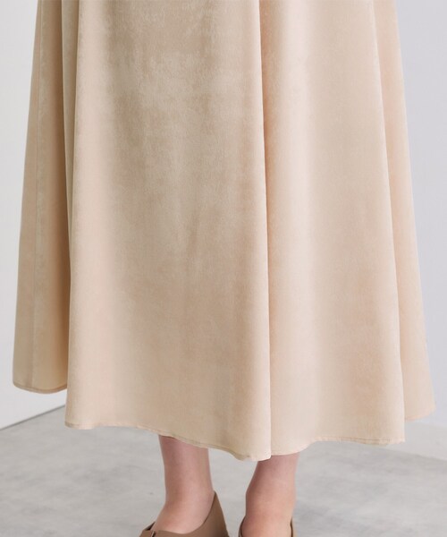INDIVI（インディヴィ）の「【UVケア／セットアップ可能】スエード調サテンスカート（スカート・レディース・ベージュ系9/チャコールグレー/グレー系4・40/38/36/05/13/19/15 ）」の21枚目の写真
