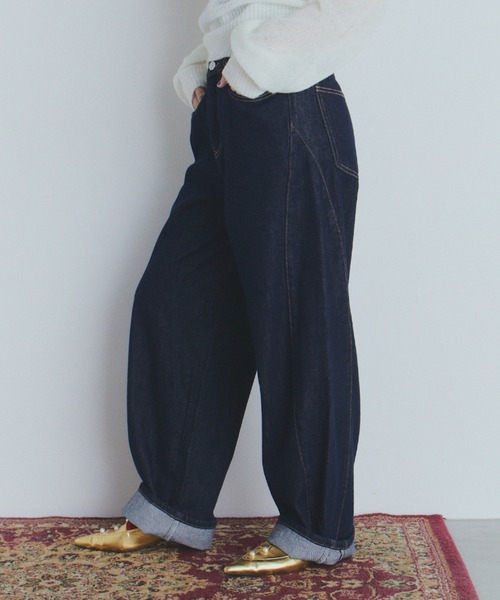 manana suerte（マニャーナスエルテ）の「コクーンデニムパンツ（デニムパンツ・レディース・ブルー・MEDIUM/LARGE）」の2枚目の写真