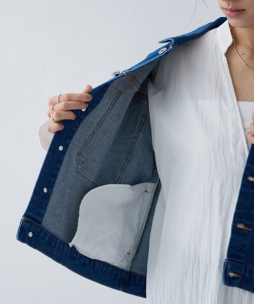cloenc（クロエンス）の「【手洗い可】ストレッチデニムジャケット（デニムジャケット・レディース・ブルー/ネイビー・01/02/03）」の16枚目の写真