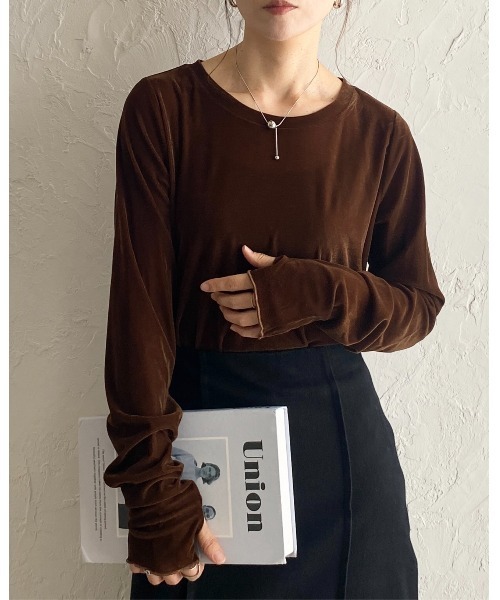 She's Closet（シーズクローゼット）の「指穴あき長袖サムホールシアーベロアトップス（Tシャツ/カットソー・レディース・アイボリー/ブラック/グレー/ブラウン・FREE）」の8枚目の写真