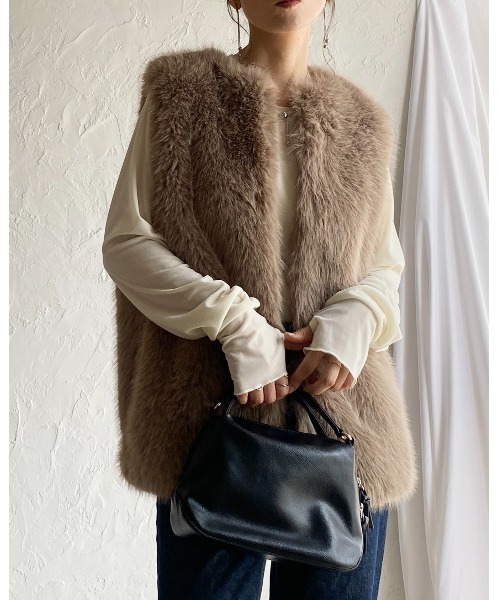She's Closet（シーズクローゼット）の「指穴あき長袖サムホールシアーベロアトップス（Tシャツ/カットソー・レディース・アイボリー/ブラック/グレー/ブラウン・FREE）」の13枚目の写真