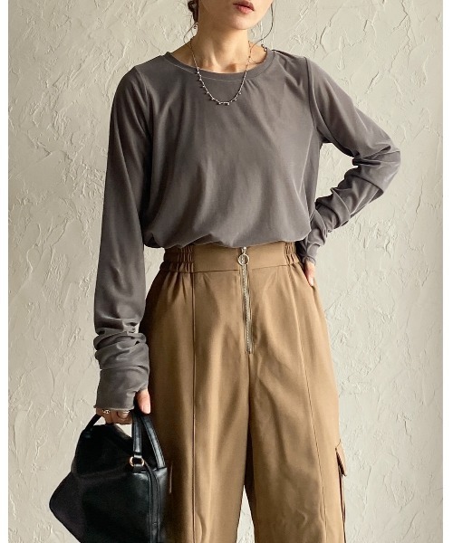 She's Closet（シーズクローゼット）の「指穴あき長袖サムホールシアーベロアトップス（Tシャツ/カットソー・レディース・アイボリー/ブラック/グレー/ブラウン・FREE）」の17枚目の写真