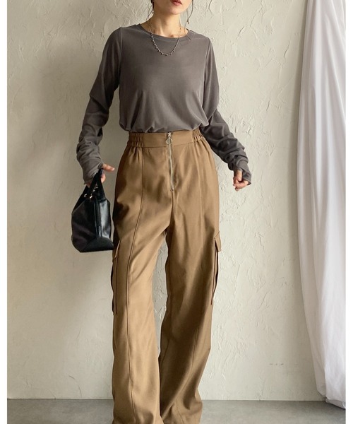 She's Closet（シーズクローゼット）の「指穴あき長袖サムホールシアーベロアトップス（Tシャツ/カットソー・レディース・アイボリー/ブラック/グレー/ブラウン・FREE）」の18枚目の写真