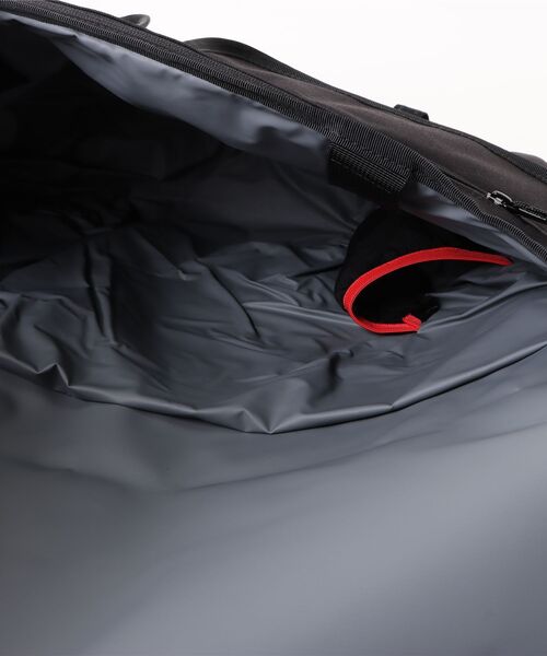 CHROME（クローム）の「CHROME/クローム　CTZ 24L MESSENGER（メッセンジャーバッグ・メンズ・ブラック・FREE）」の3枚目の写真