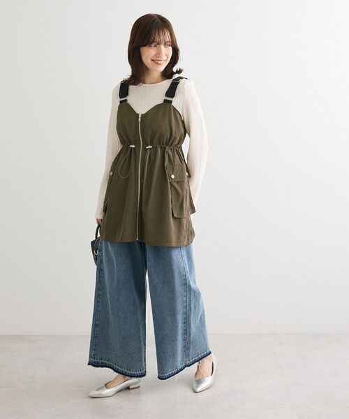 Green Parks(グリーンパークス)の「タックワイドデニムパンツ(デニムパンツ・レディース・インディゴブルー/ブラック・FREE)」の3枚目の写真