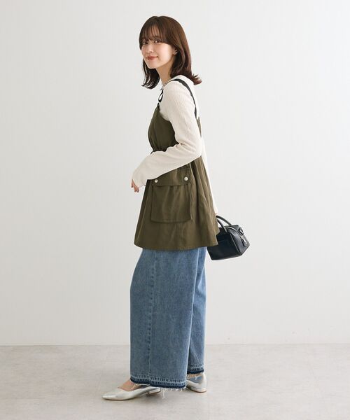 Green Parks(グリーンパークス)の「タックワイドデニムパンツ(デニムパンツ・レディース・インディゴブルー/ブラック・FREE)」の4枚目の写真