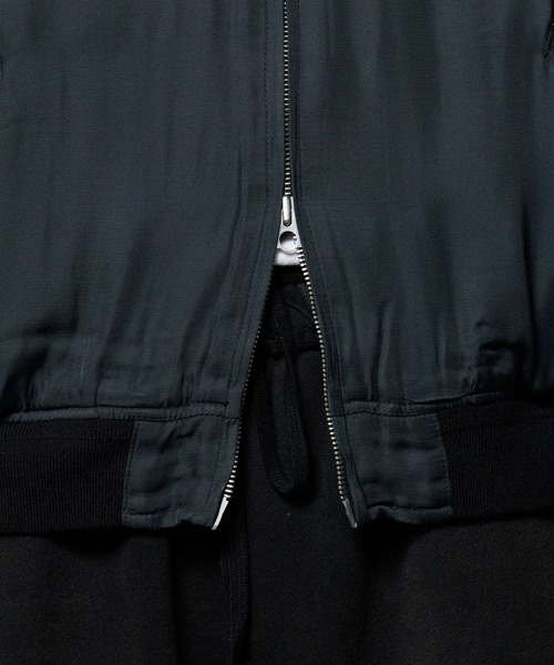 REMI RELIEF(レミレリーフ)の「REMI RELIEF/レミレリーフ レーヨンツイルスカジャン(スカジャン・メンズ・チャコール・M/L/XL)」の3枚目の写真