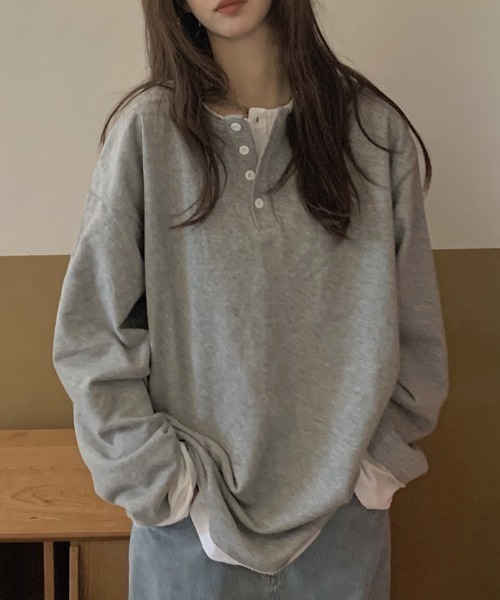 cammie(キャミー)の「フロントボタンレイヤードオーバーサイズロンT(Tシャツ/カットソー・レディース・ブラック/グレー・FREE)」の1枚目の写真