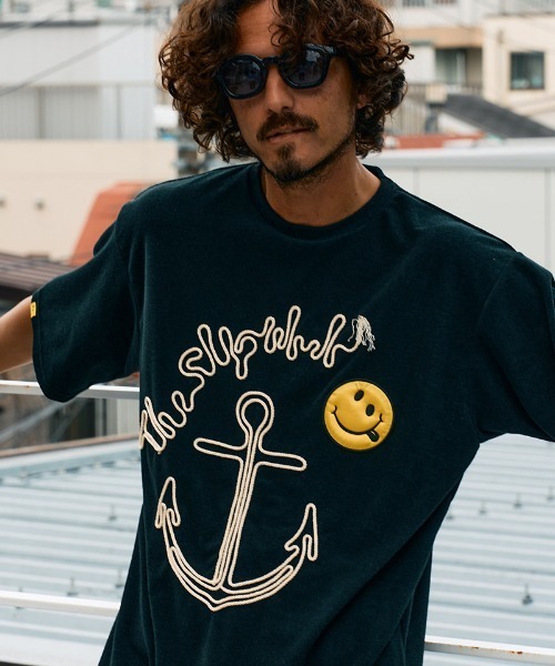 STUD MUFFIN(スタッドマフィン)の「mt10081-TCパイル アンカーロープ刺繍スマイルパフパッチオーバーサイズSSシャツ Tシャツ(614-02880)(Tシャツ/カットソー・メンズ・ホワイト/ブラック/ミックスグレー・2/3/4)」の2枚目の写真