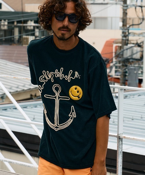 STUD MUFFIN(スタッドマフィン)の「mt10081-TCパイル アンカーロープ刺繍スマイルパフパッチオーバーサイズSSシャツ Tシャツ(614-02880)(Tシャツ/カットソー・メンズ・ホワイト/ブラック/ミックスグレー・2/3/4)」の5枚目の写真