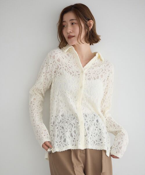 YECCA VECCA（イェッカヴェッカ）の「フラワー起毛レースシャツ（シャツ/ブラウス・レディース・オフホワイト・FREE）」の4枚目の写真