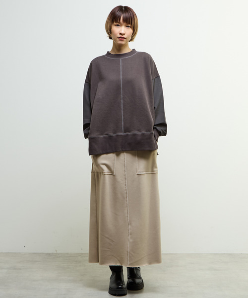 SOFFITTO(ソフィット)の「【nota della mano sinistra(ノータ デラ マノ シニストラ)】袖切替デザインスウェット(スウェット・レディース・チャコールグレー/オフホワイト/ブラック・FREE)」の9枚目の写真